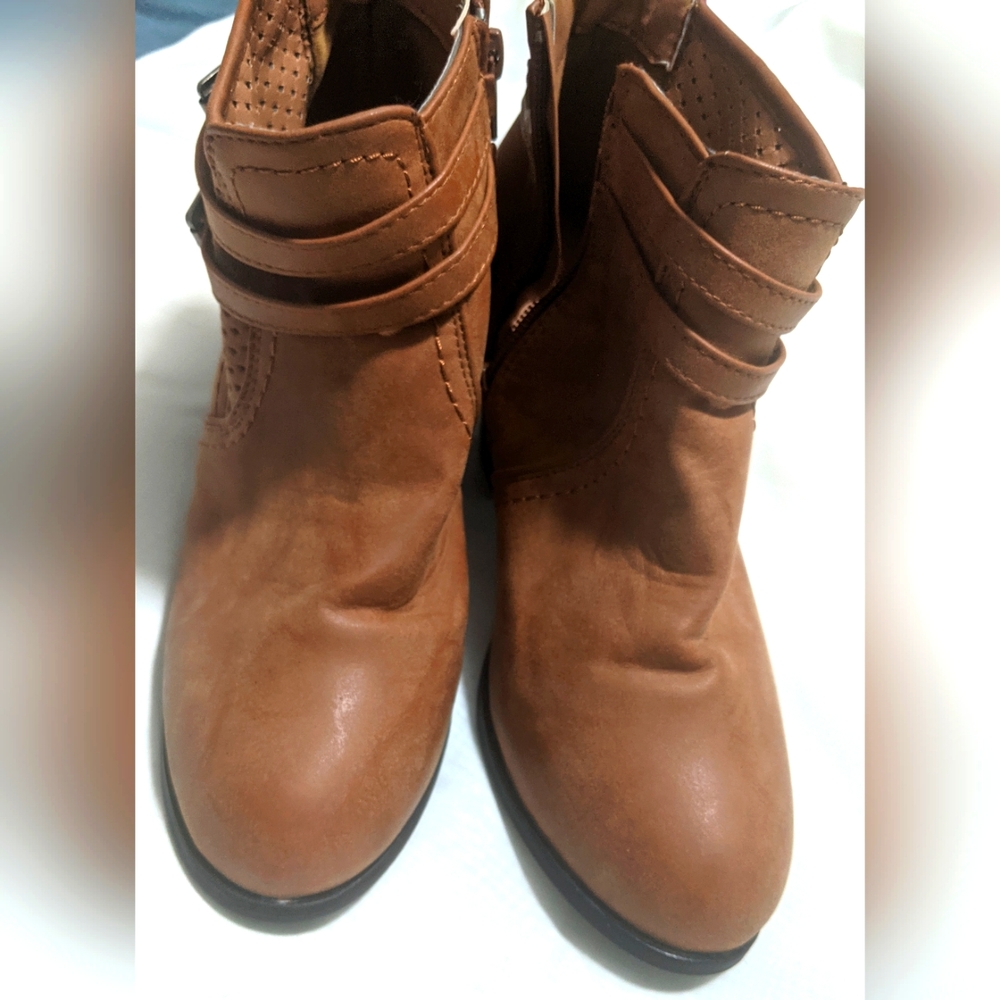 Blue Suede Shoes Block Heel Ankle Booties - Picture 8 of 9